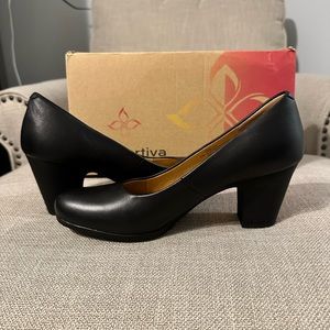 Comfortiva Leather Heels - Size 9.5 - New!